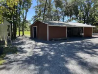 Farm house - 4 acres - Open Beaches close by  - 6 beds 3 bedrooms