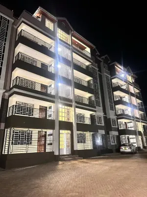 Luxurious fully furnished 2 bedroom 2 bath penthouse 5 mins from city center Hoteles en 