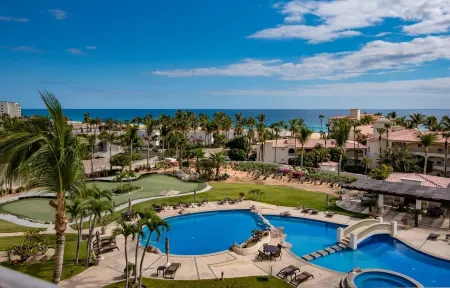 Entire Oceanfront Condo in Paradise 3 bed /2 bath,  San José del Cabo Отели рядом с достопримечательностью «Isis Healing House Alternative Therapies & seven Zenses Cabo Spa»