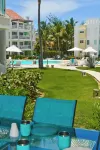 Playa Turquesa K-101- Premier Beachfront Ocean/Garden View 100mbps Wifi