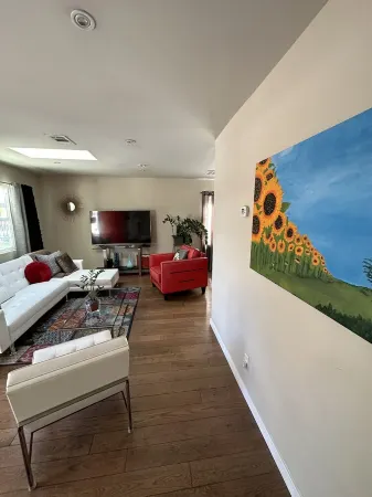 Chic Modern 2bed2bath house 195 p nt West Hollywood  min 30days min/60days max Отели в г. Западный Голливуд