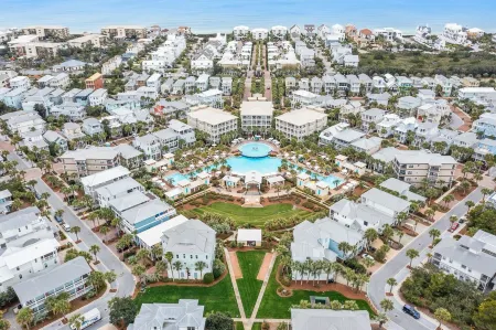 Great for large families/5 br house close to tram/walkable to Rosemary & Alys!