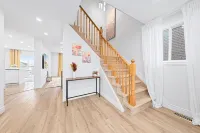 Stylish & Cozy - 4Bdrm House Fast WIFI, 2.5 Bath