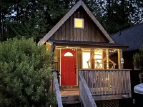 A wave from it all! Enjoy our newly renovated cabin to relax and unwind.