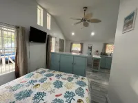 Cozy Caribbean Cottage only a stone’s throw away from beach!