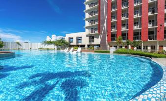 Modern Studio Poolside Balcony Near Mactan Airport
