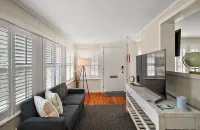 Location! Location! Location! in the Middle of Downtown Mt Dora!