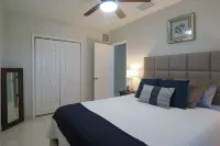 Ocean front 2 bedroom condo with pool