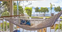 Blue Breeze on Grand Turk - Classic Beach House, Modern Space