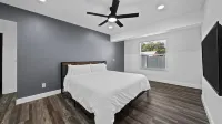Exclusive Resort-Style Villa – Luxury Pool Retreat, Sleep 26+ Guests