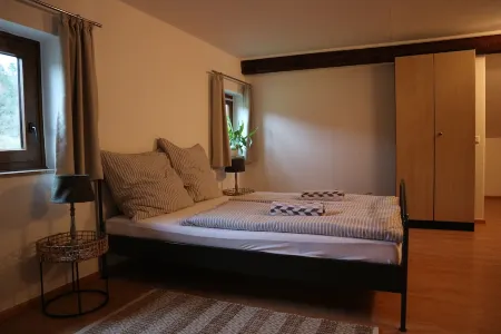 Wooden Roof, 95 qm, 5 Pers Отели в г. Аттендорн