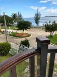 HOUSE FACING ARARUAMA LAGOON IN GATED COMMUNITY WITH LEISURE AREA
