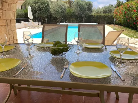 Beautiful Modern 3 Bed 2 Bath Villa With Large 10M Private Pool (heating €40 pd)