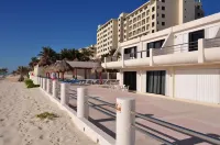 Waterfront 3 Bedroom Condo With 24 Hour Security