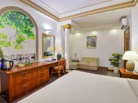 The Spring Hotel Hotels near Vincom Center