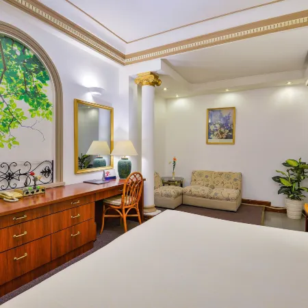The Spring Hotel Отели рядом с достопримечательностью «Хо Кон Руа»