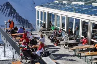 Hotel Traube - Stelvio Hotels in Solda