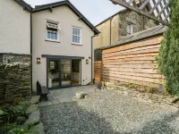 Hugill Cottage Hotels in Over Staveley