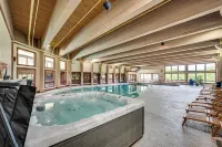 Mountain Resort Condo With King Bed Suite - 3-Star