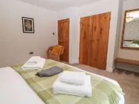 The Loft at Lucott House Hotels in Dunkerton