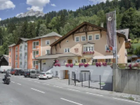 史特倫根阿爾貝波希酒店 施特倫根酒店