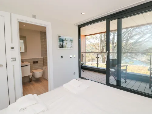 3 The Hide Hotels in Newton and Noss