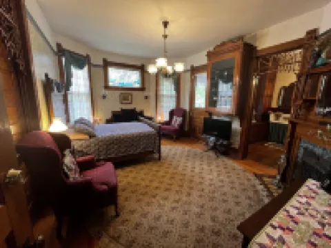 Innisfree Bed & Breakfast Hotel a 