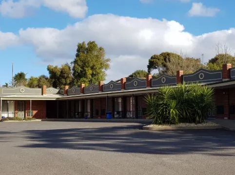 Golden Reef Motor Inn