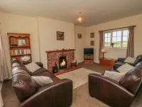 Bellafax Cottage فنادق في Scagglethorpe