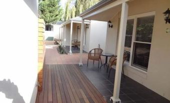 Hahndorf Oak Tree Cottages