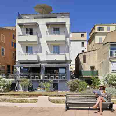 Hotel L'escale Côté Sud Hotel Exterior