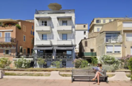 L'Escale Côté Sud Hotels in 