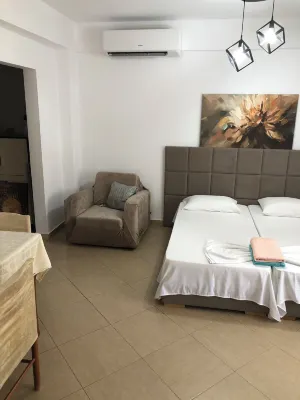 Monas Guesthouse Hotels in 