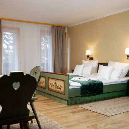 Hotel Zum See, Titisee Отели в г. Титизее-Нойштадт