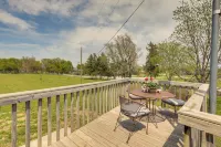 Beatrice Studio w/ Fire Pit: Near Golf! - parking