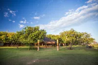 La Torre Resort All Inclusive Các khách sạn gần Passarela do Alcool