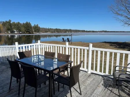 Calabogie Lake Waterfront Cottage