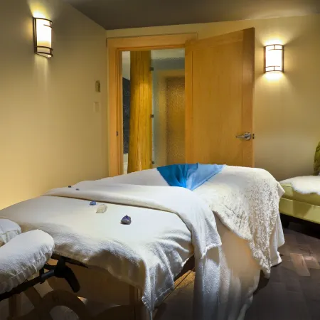 Tyax Lodge & Heliskiing
