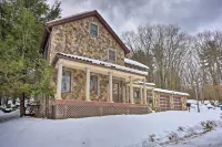 1 Mi to Lake Wallenpaupack Spacious Poconos Villa Hotels in 