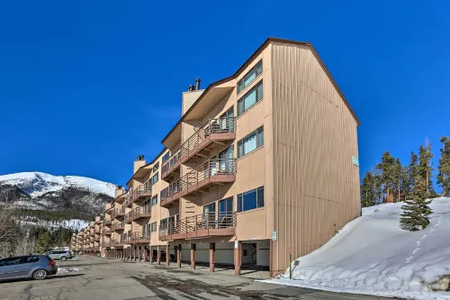 Near Hiking: Mtn-View Condo in Silverthorne! Hotels in Silverthorne