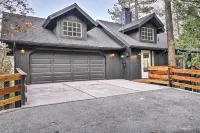 Luxe Lake Arrowhead Getaway w/ Treetop Views!