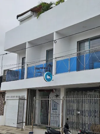 Hostal Casa Familiar Josi Отели в г. Толу