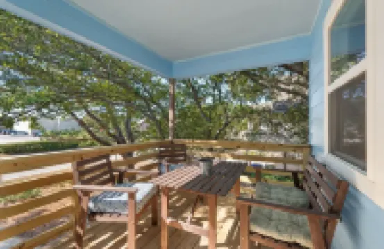 Oceanside, Fun Location, Walk to Beach