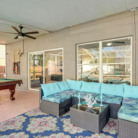 3 Mi to Marina: Riverview Family Home w/ Lanai! Hotels in Riverview