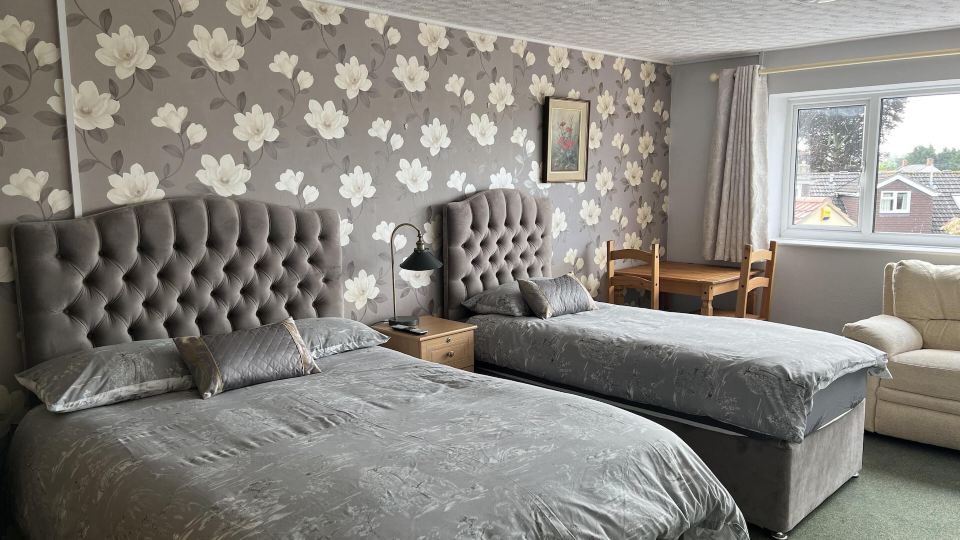 The Lawns Tea Room and B&B