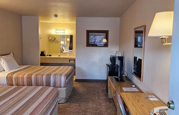 Yellowstone River Motel