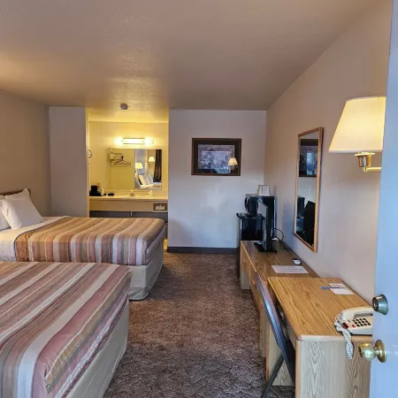 Yellowstone River Motel