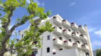 Bajamar Beach Hotel فنادق في غايتا