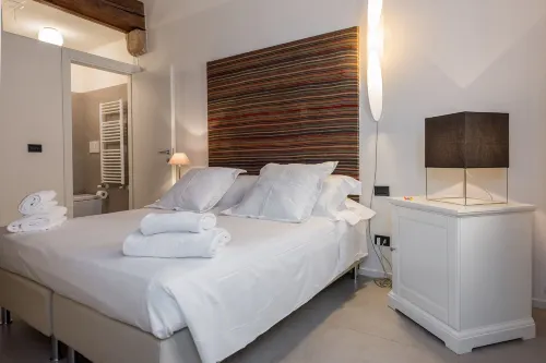Il Vicolo Aparthotel Verona - Condos