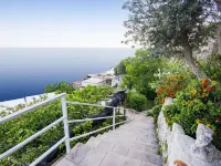 Villa Orleans - Scenic